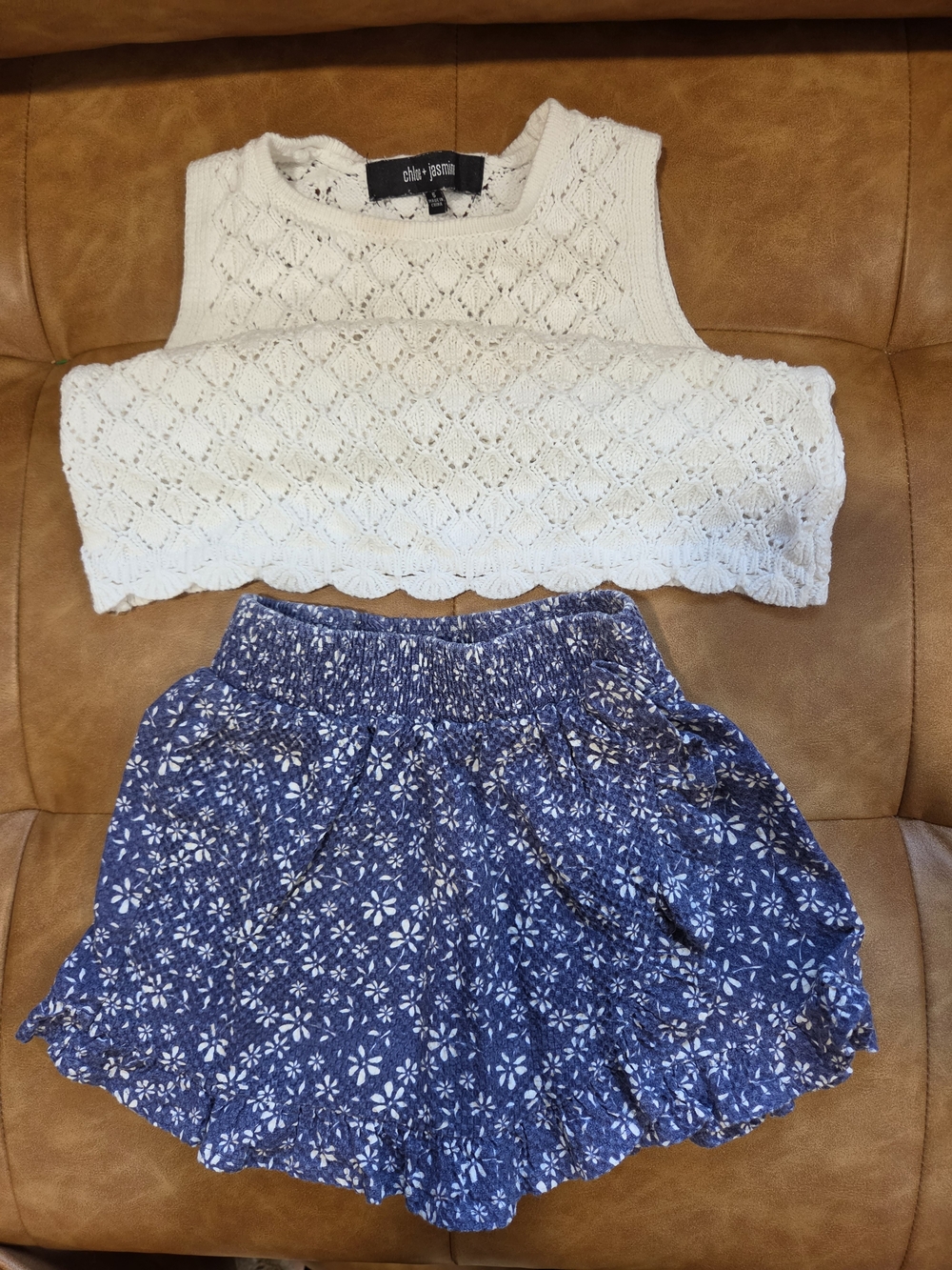 Chloe+jasmine Top &Jessica Simpson Blue and White Smocked Waist Skort  In Size 5